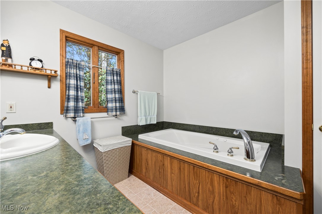 13612 Thompson Road Vermilion, OH 44089 - Photo 28 of 45 Gallery Image 28