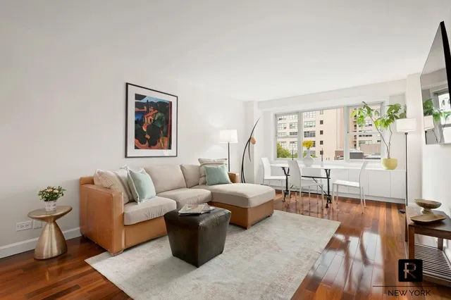$990,000 | 2 Charlton Street, Unit 9B | Hudson Square