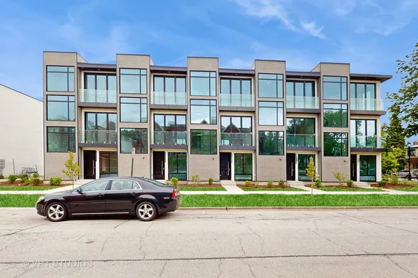 $564,000 | 6346 Hennings Court, Morton Grove, IL 60053