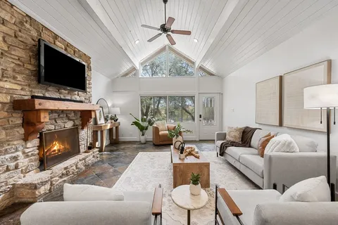 $499,000 | 411 Lakeway Drive, Lakeway, TX 78734