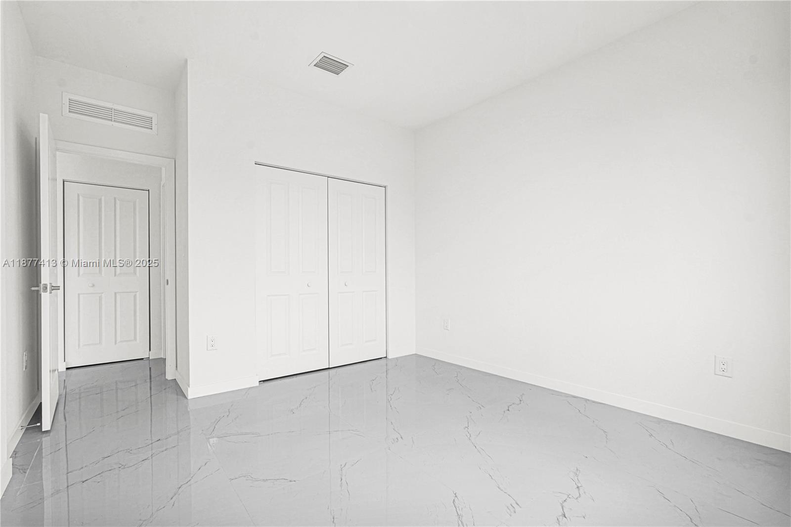 22425 Southwest 125th Avenue, Unit 19A Miami, FL 33170 - Photo 11 of 61 an empty room with a empty space