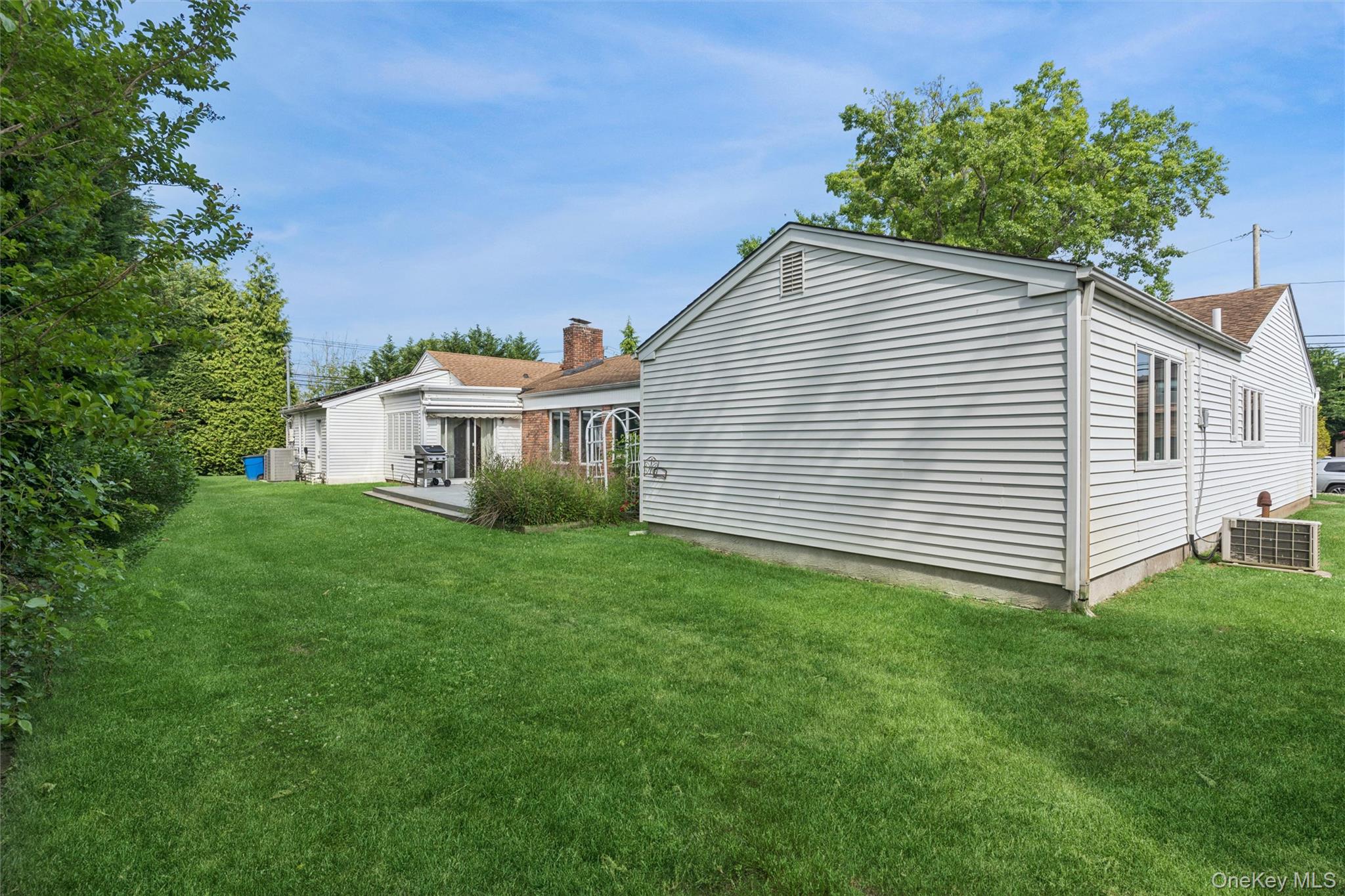 72 Lake End Road Merrick, NY 11566 - Photo 43 of 43