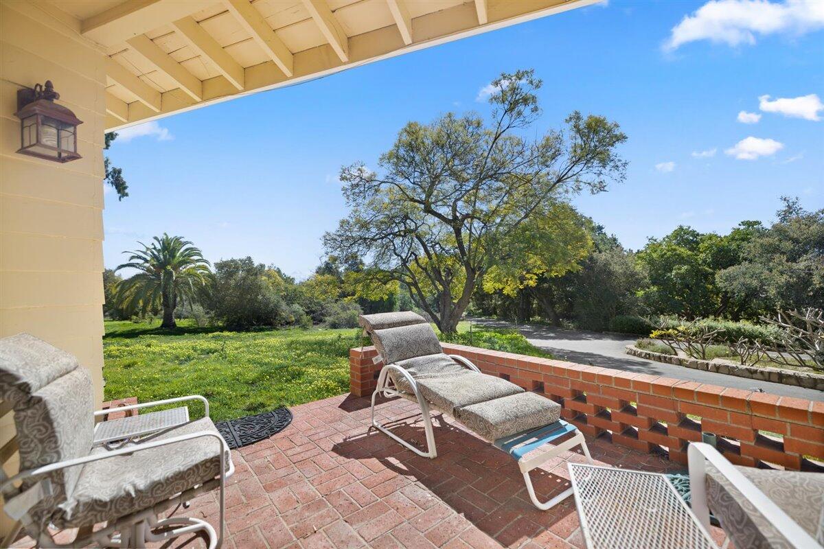 745 Ashley Road Montecito, CA 93108 - Photo 12 of 30 11-8D5A9743