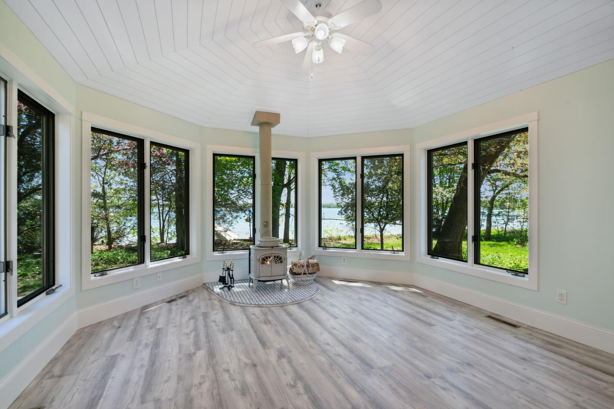 912 County Rd I Shoreview, MN 55126 - Photo 13 of 44 Gallery Image 13