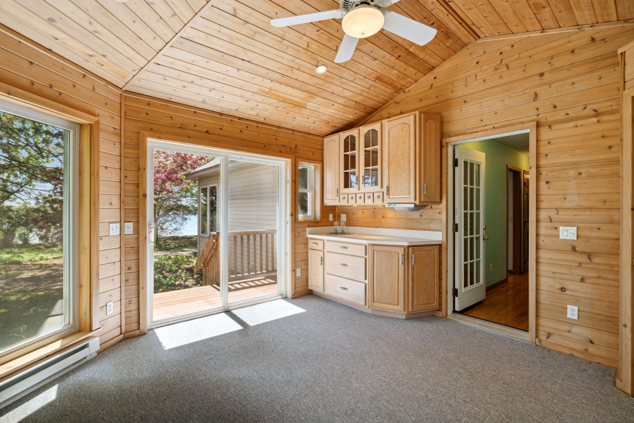 912 County Rd I Shoreview, MN 55126 - Photo 16 of 44 Gallery Image 16