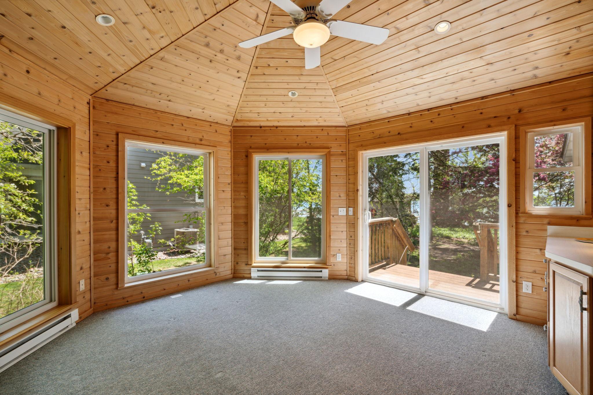 912 County Rd I Shoreview, MN 55126 - Photo 17 of 44 Gallery Image 17