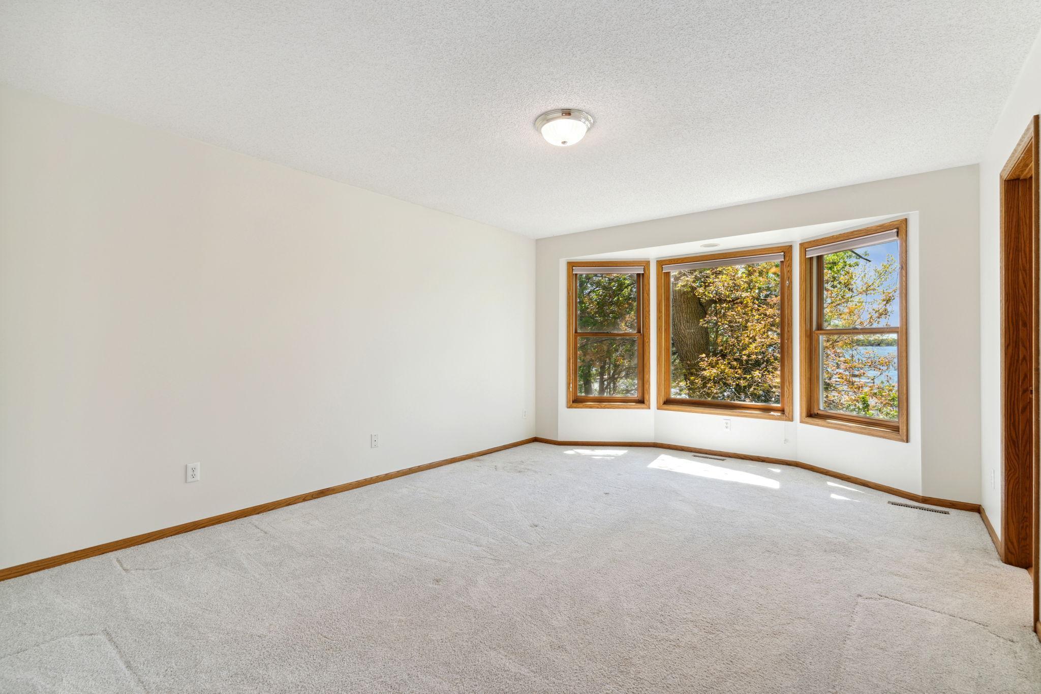 912 County Rd I Shoreview, MN 55126 - Photo 22 of 44 Gallery Image 22