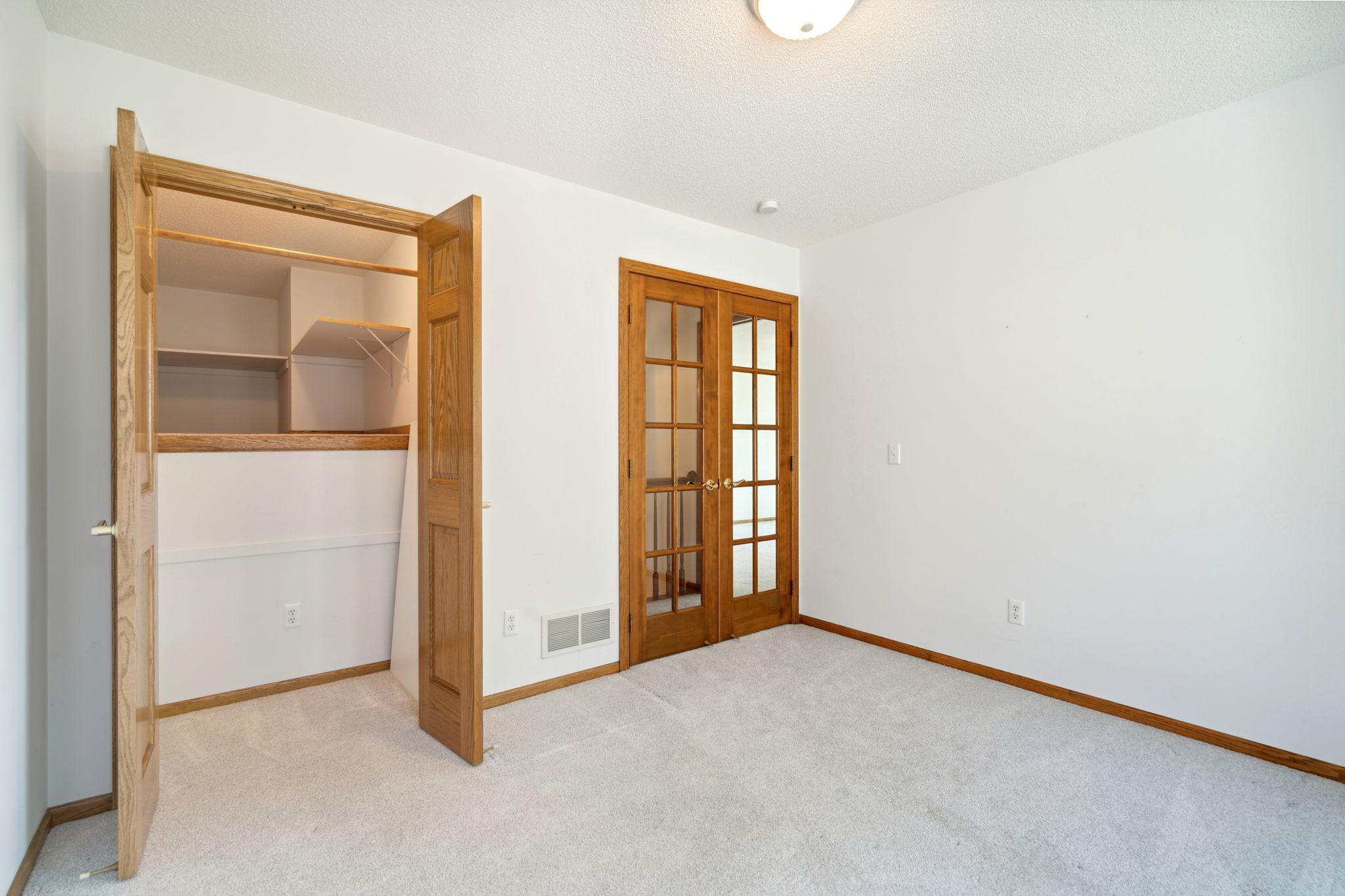 912 County Rd I Shoreview, MN 55126 - Photo 26 of 44 Gallery Image 26