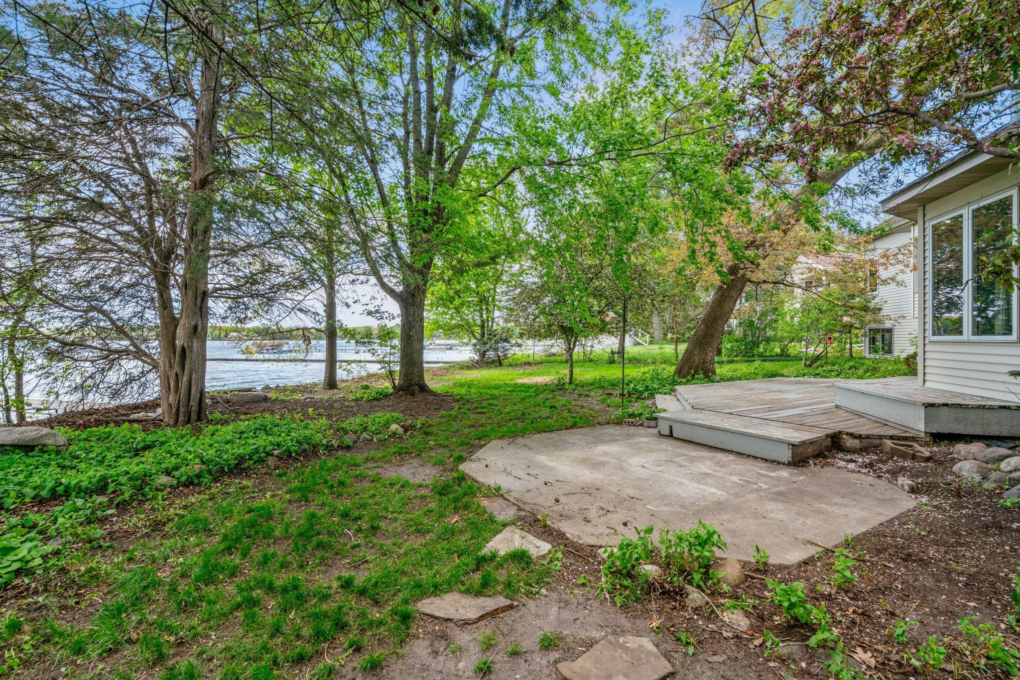 912 County Rd I Shoreview, MN 55126 - Photo 32 of 44 Gallery Image 32