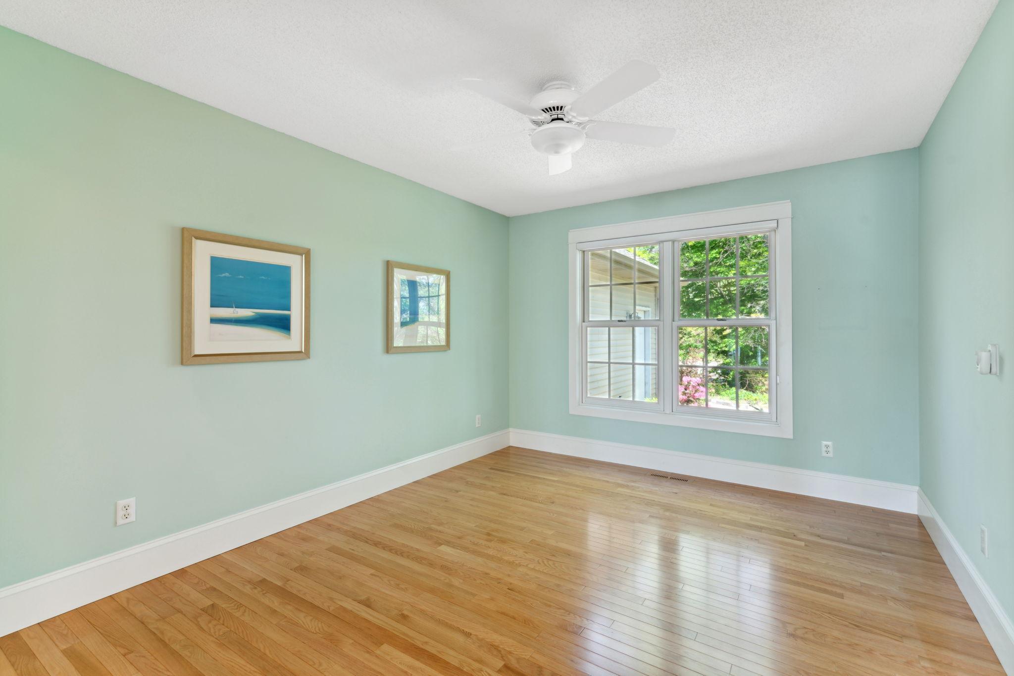 912 County Rd I Shoreview, MN 55126 - Photo 8 of 44 Gallery Image 8