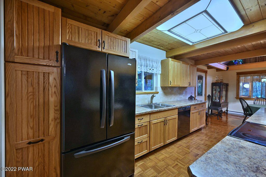 808 Deerfield Road Lake Ariel, PA 18436 - Photo 17 of 58 Kitchen