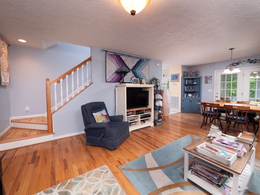 1761 Conners Valley Road Draper, VA 24324 - Photo 11 of 41 Gallery Image 11