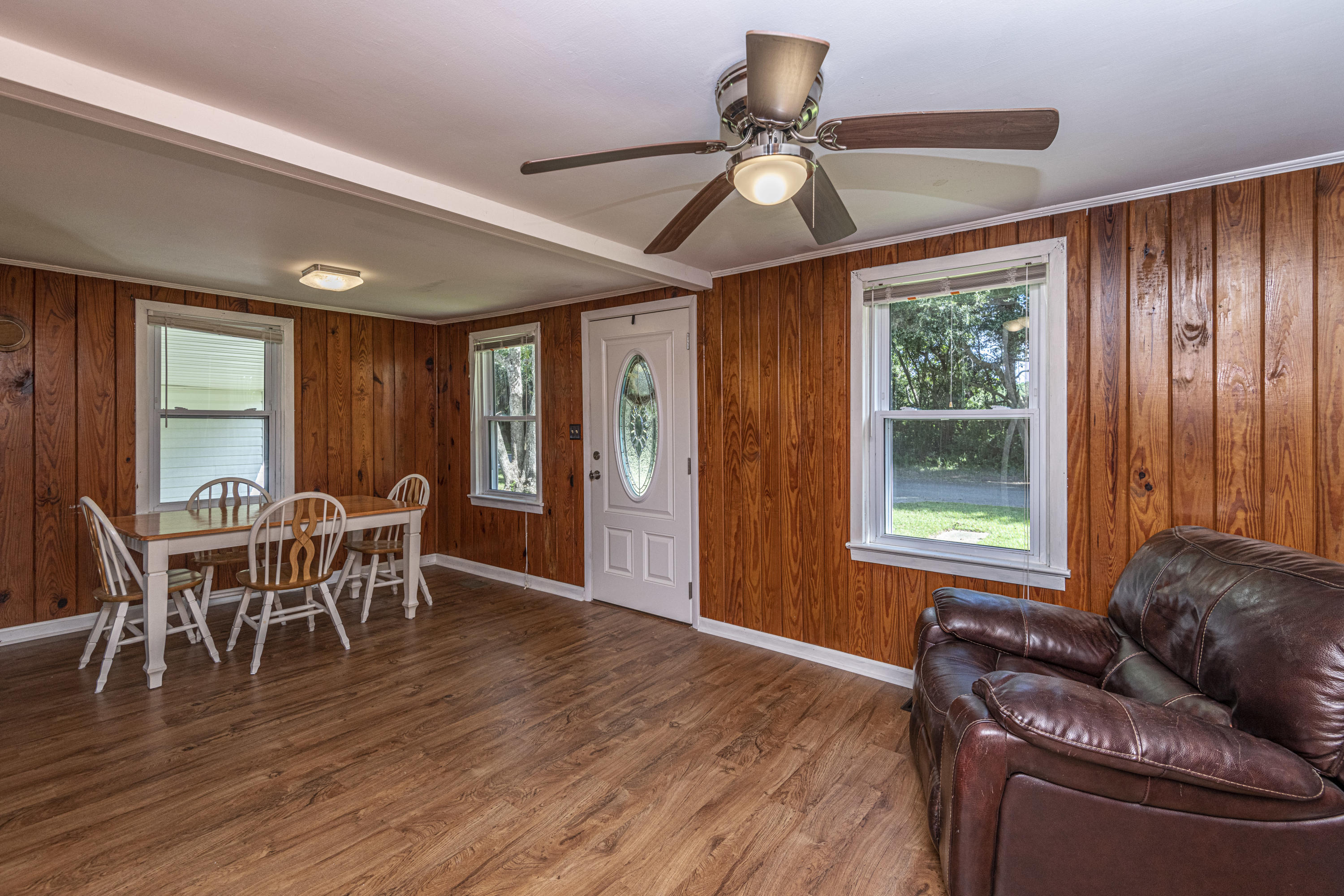 1117 Thames Road Awendaw, SC 29429 - Photo 2 of 16 DSC_6072