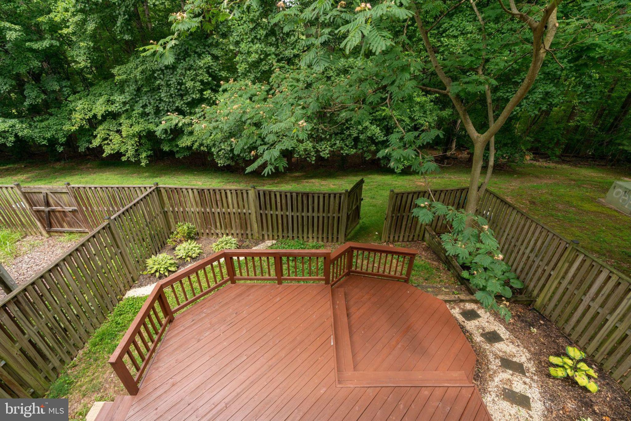 8130 Cliffview Avenue Springfield, VA 22153 - Photo 3 of 50 View from balcony