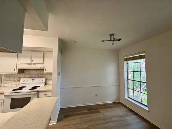 $995 | 2800 Jeanetta Street, Unit 2008, Houston, TX 77063