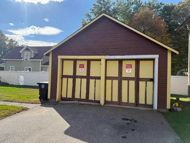 $2,200 | 189 East Bow Street, Unit A, Franklin, NH 03235