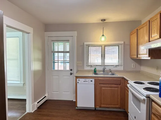 $2,200 | 189 East Bow Street, Unit A, Franklin, NH 03235