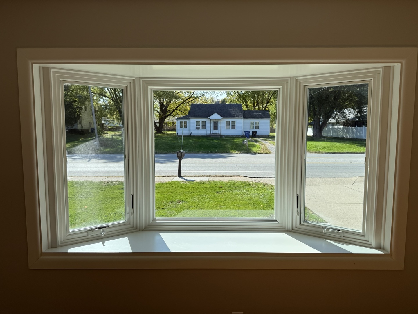 5209 12th Avenue Moline, IL 61265 - Photo 10 of 33 a view of an entrance door