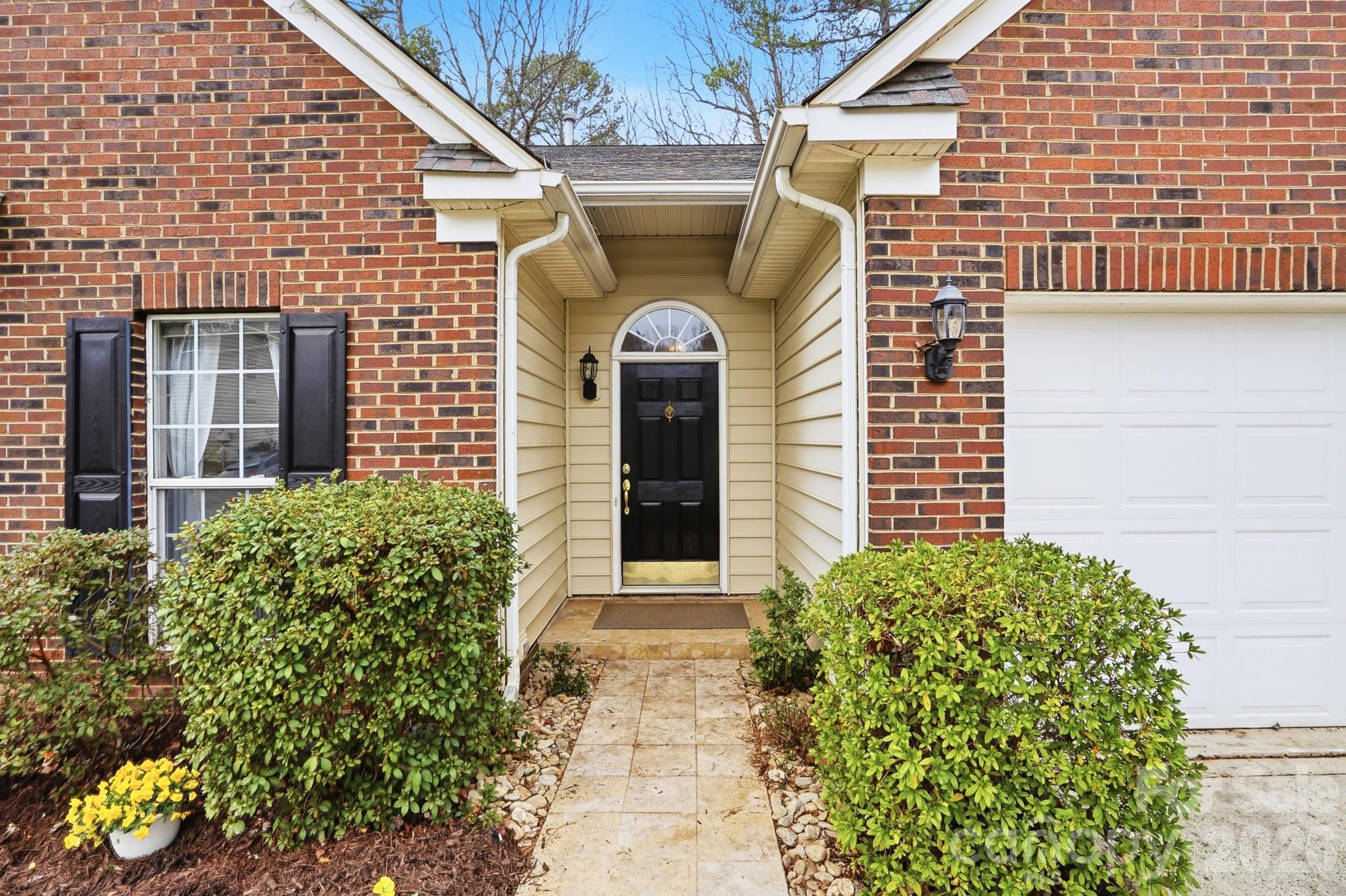 20211 Tailwind Lane Cornelius, NC 28031 - Photo 2 of 48