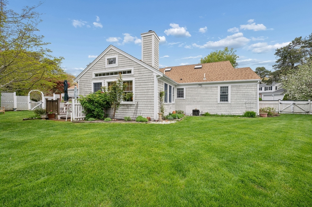 8 Viking Rock Road Yarmouth, MA 02664 - Photo 30 of 40