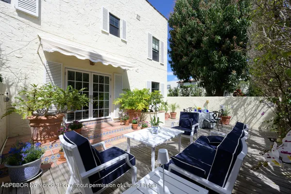 $5,300 | 260 Oleander Avenue, Unit E3, Palm Beach, FL 33480