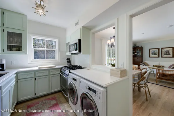 $5,300 | 260 Oleander Avenue, Unit E3, Palm Beach, FL 33480