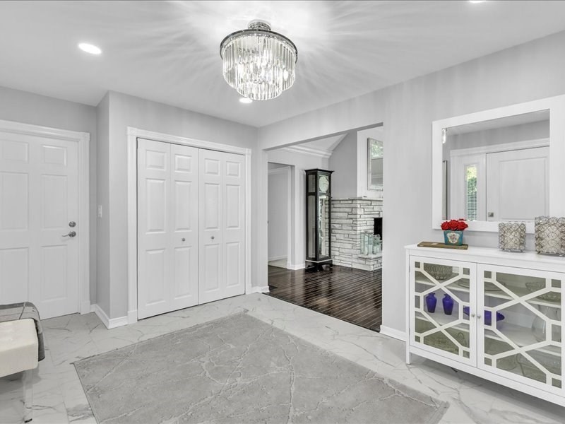 6 Strathmore Road North Dartmouth, MA 02747 - Photo 12 of 42