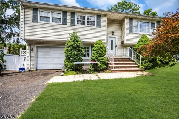 $499,999 | 26 Nancy Lane, Piscataway, NJ 08854