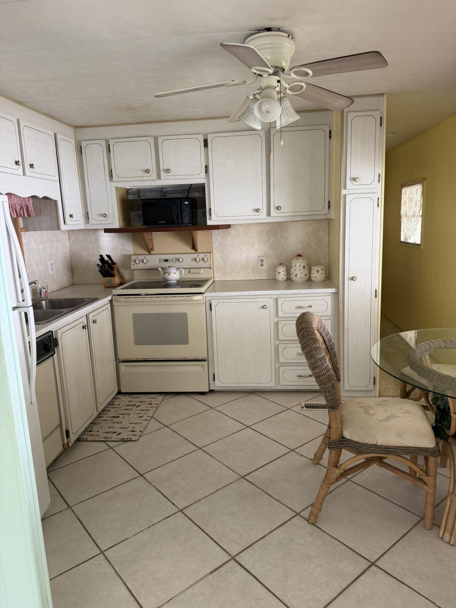 3500 South Kanner Highway, Unit 101 Stuart, FL 34994 - Photo 16 of 49 IMG_2264
