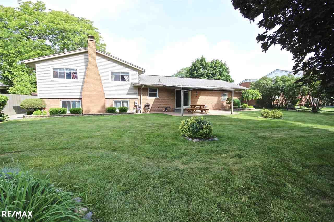 11472 Chicago Road Warren, MI 48093 - Photo 35 of 44 31350567-34.JPG