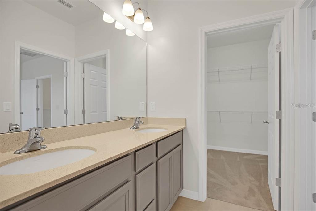 14085 Kite Lane Lithia, FL 33547 - Photo 15 of 32