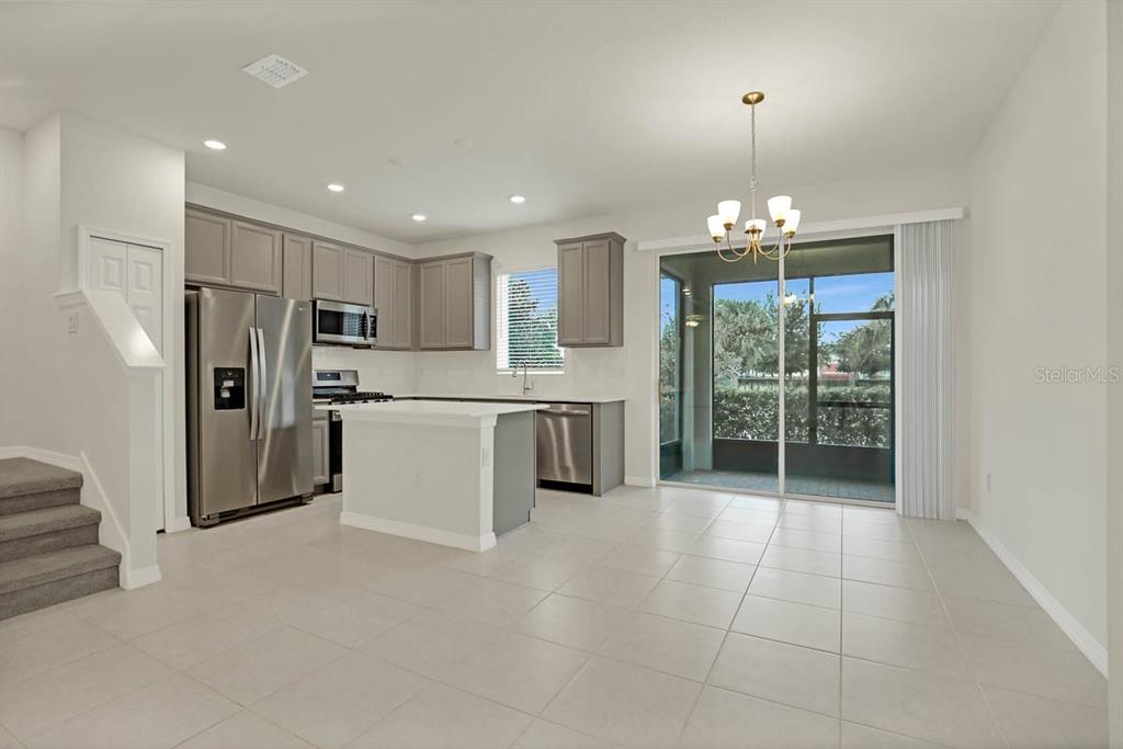 14085 Kite Lane Lithia, FL 33547 - Photo 9 of 32