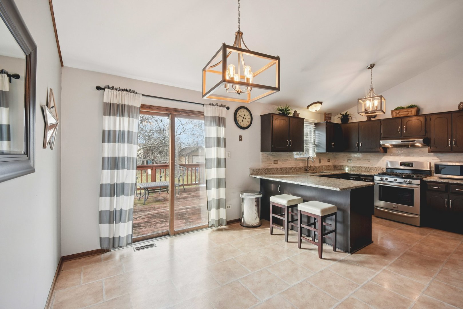 7553 West Inverness Lane Frankfort, IL 60423 - Photo 8 of 42