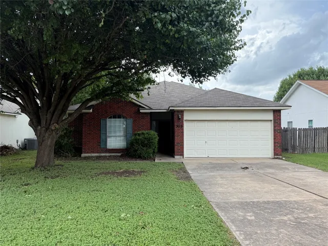 $1,650 | 303 Kates Way, Hutto, TX 78634