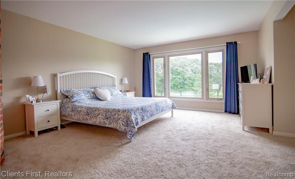 25236 Hopkins Road Farmington Hills, MI 48335 - Photo 40 of 53