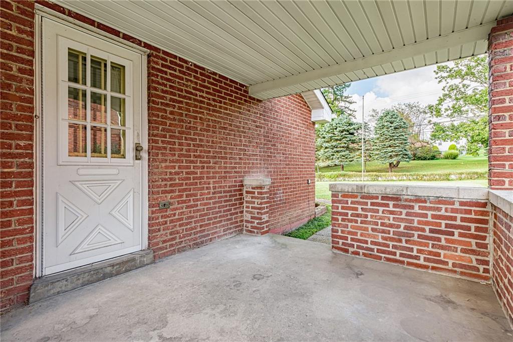 13850 Ridge Road North Huntingdon, PA 15642 - Photo 20 of 21 a view of empty room with windows