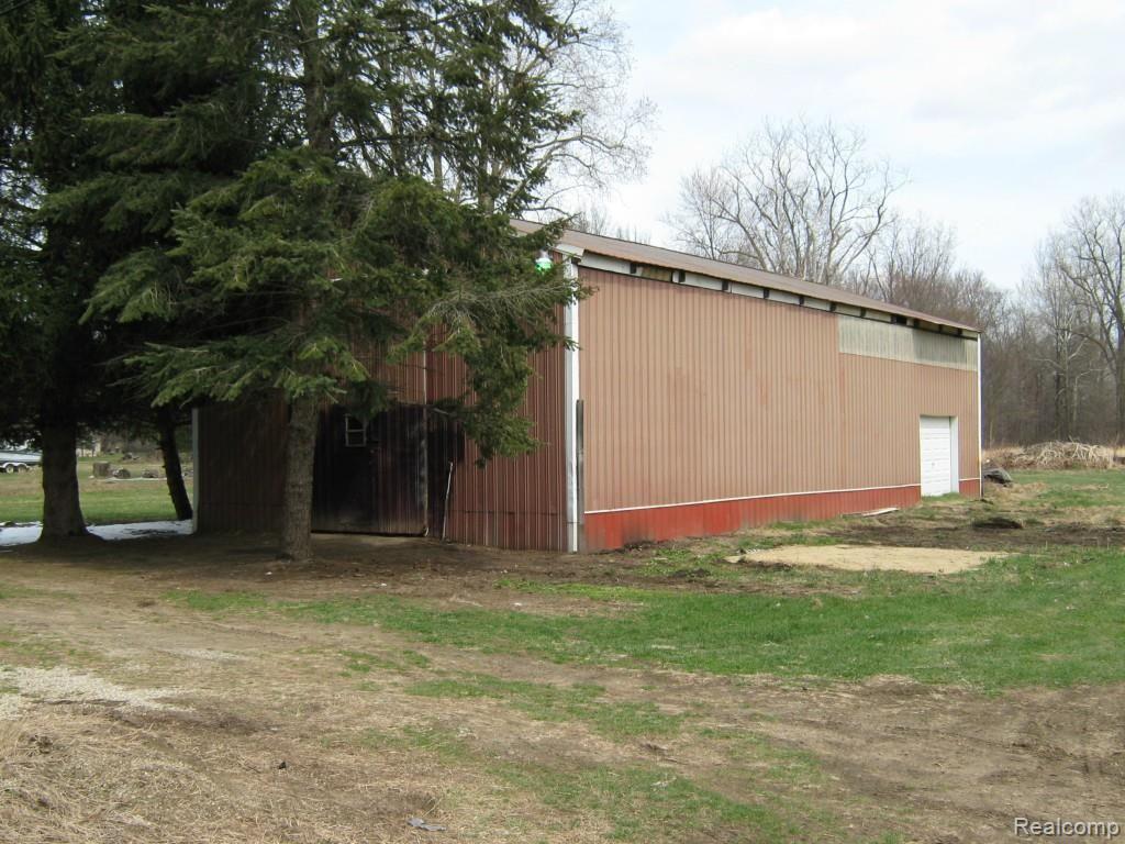 21337 Merriman Road New Boston, MI 48164 - Photo 4 of 17 m pole barn 1.jpg