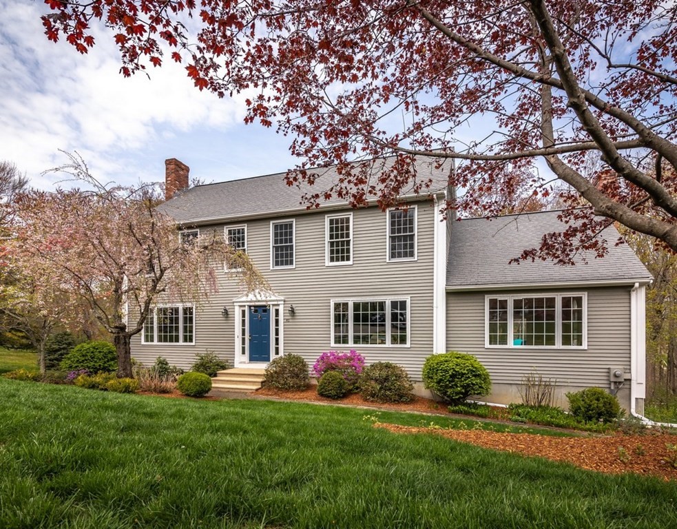 46 Wayside Road Westborough, MA 01581 - Photo 2 of 33 Gallery Image 2