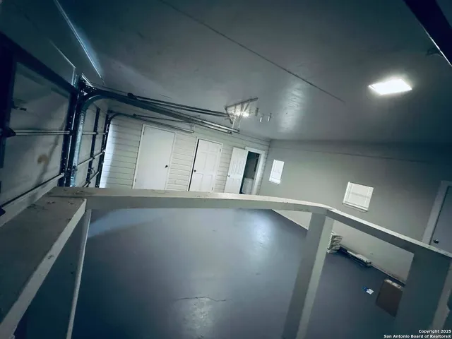 $1,575 | 8287 Farm To Market Road 2790, Somerset, TX 78069