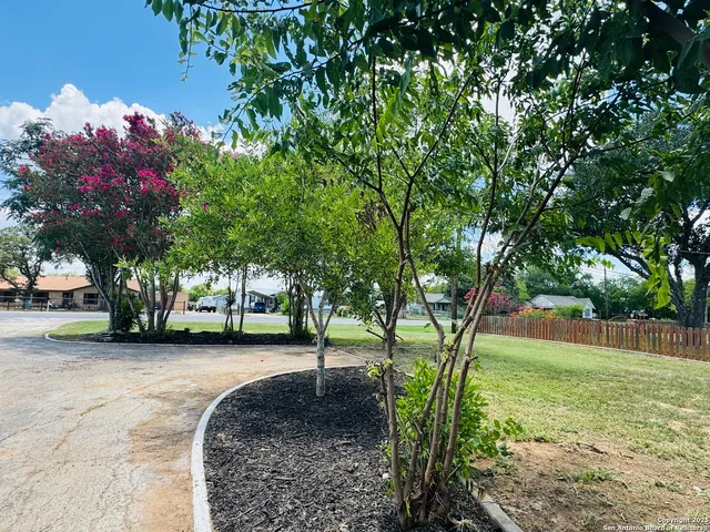 $1,575 | 8287 Farm To Market Road 2790, Somerset, TX 78069