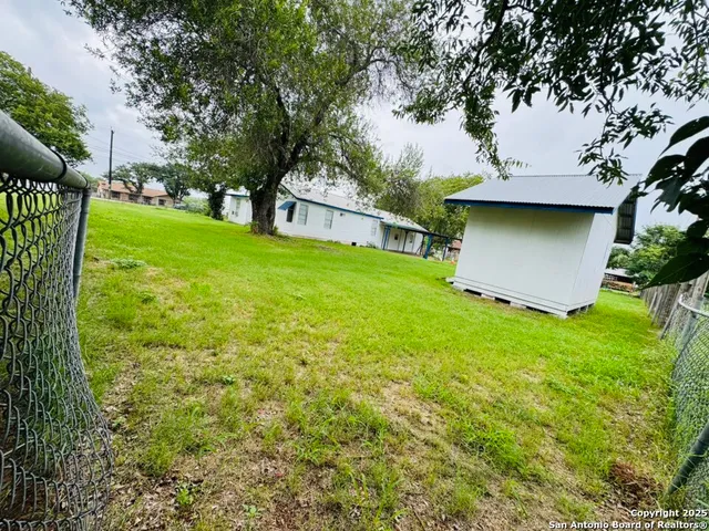 $1,575 | 8287 Farm To Market Road 2790, Somerset, TX 78069