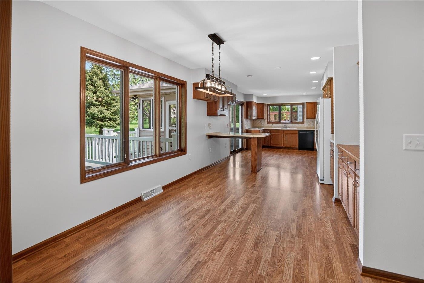 409 Badger Lane Waunakee, WI 53597 - Photo 15 of 51