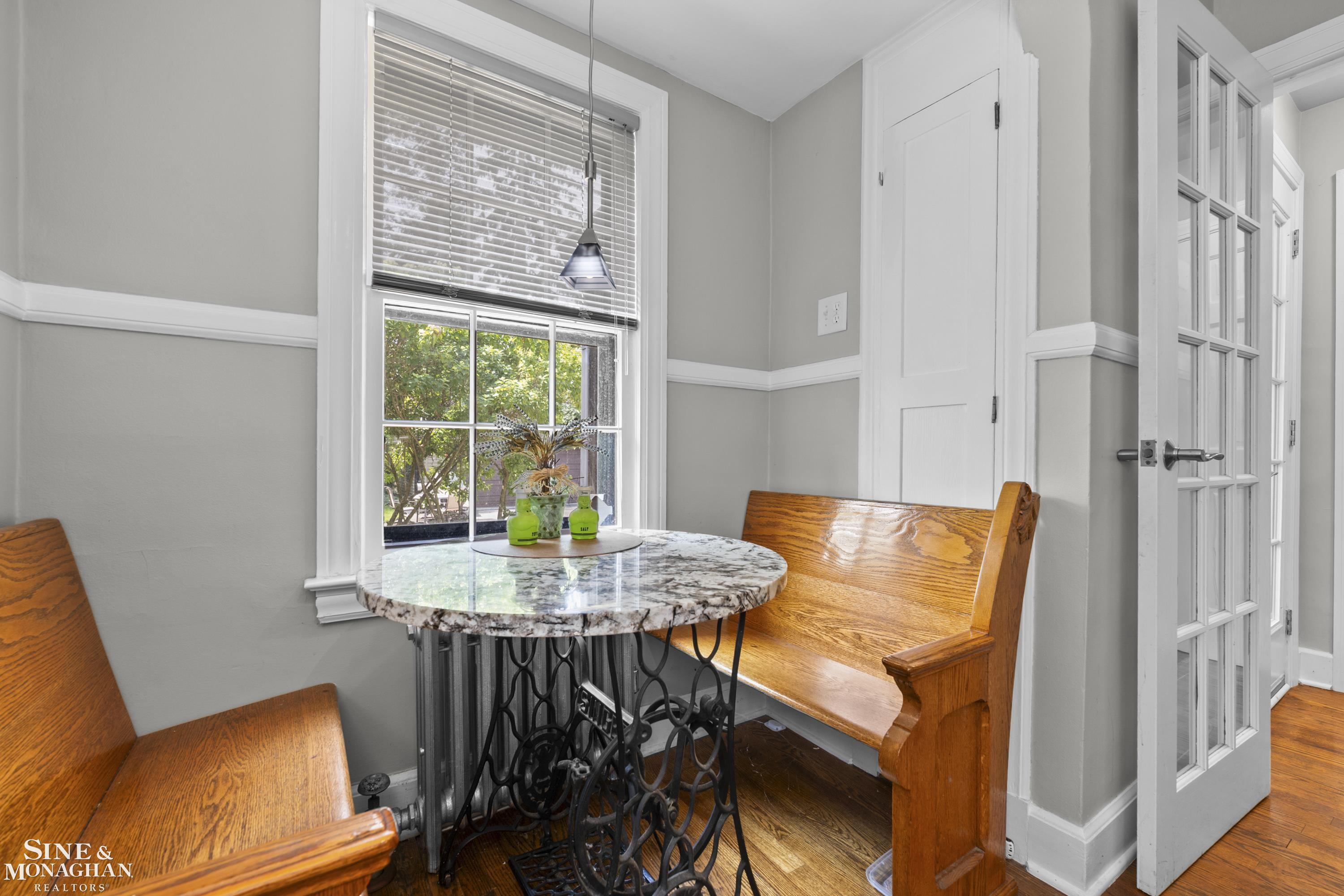 245 Ridgemont Road Grosse Pointe, MI 48236 - Photo 16 of 46 50216054-931f40c7-76e0-49d9-9f25-ac50a870c5cf.JPG