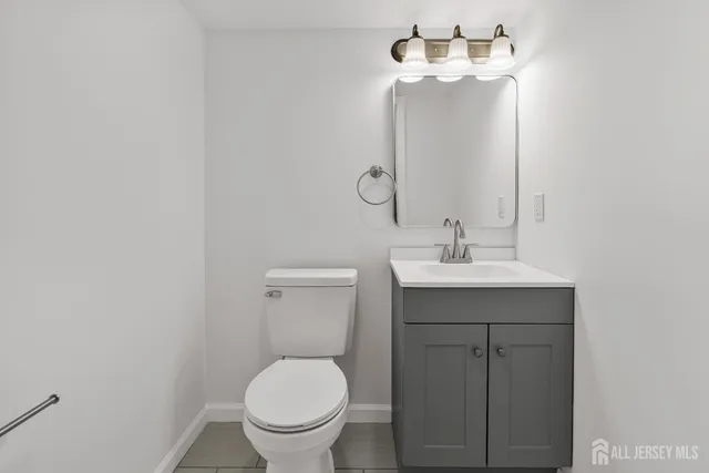 $599,000 | 435 Warfield Road, North Plainfield, NJ 07063