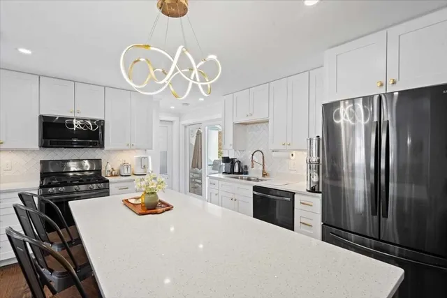 $569,000 | 21 Regina Drive, Leominster, MA 01453