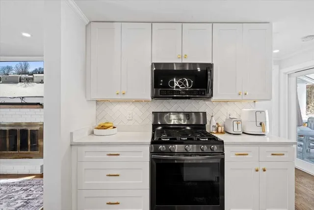 $569,000 | 21 Regina Drive, Leominster, MA 01453