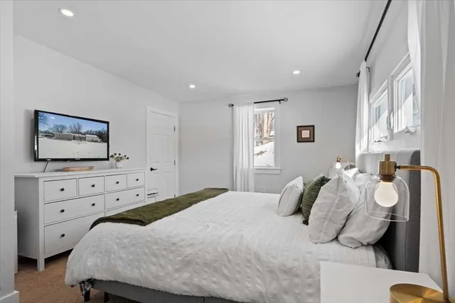 $569,000 | 21 Regina Drive, Leominster, MA 01453