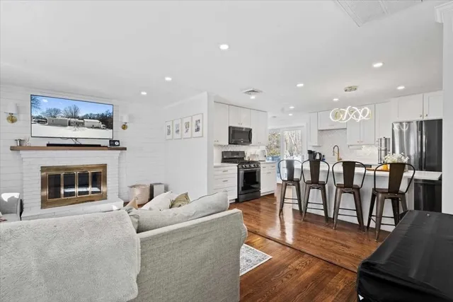 $569,000 | 21 Regina Drive, Leominster, MA 01453