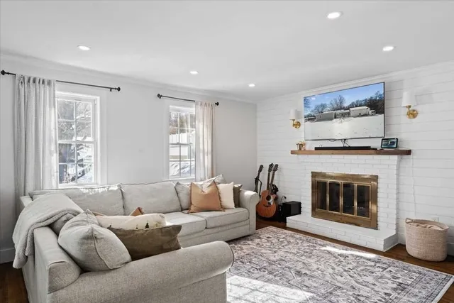 $569,000 | 21 Regina Drive, Leominster, MA 01453