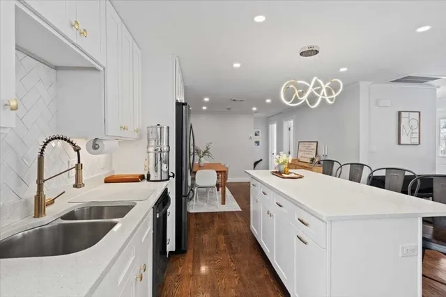 $569,000 | 21 Regina Drive, Leominster, MA 01453